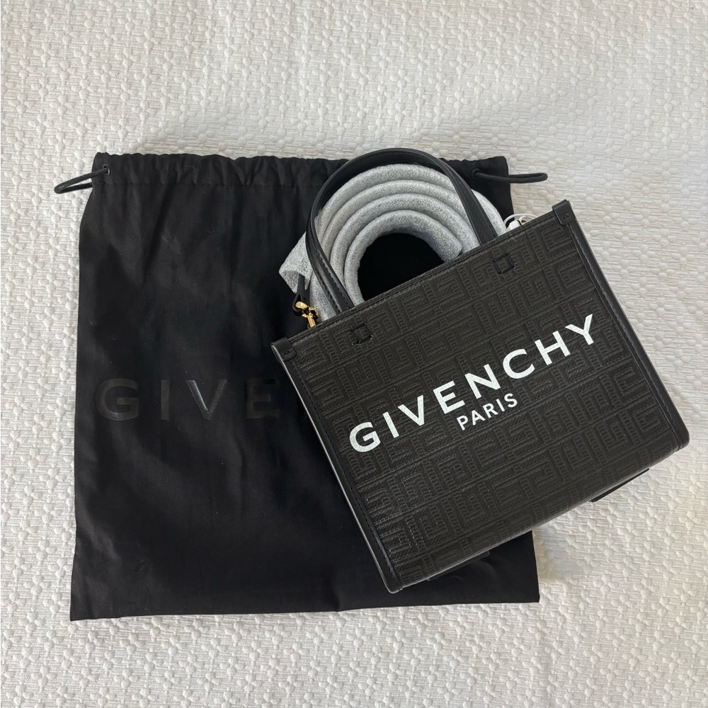 SOLD ON OFFER UP Givenchy Black Mini 4G Tote Bag